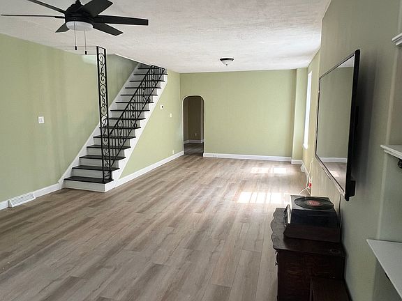 Living Room / Dining Room