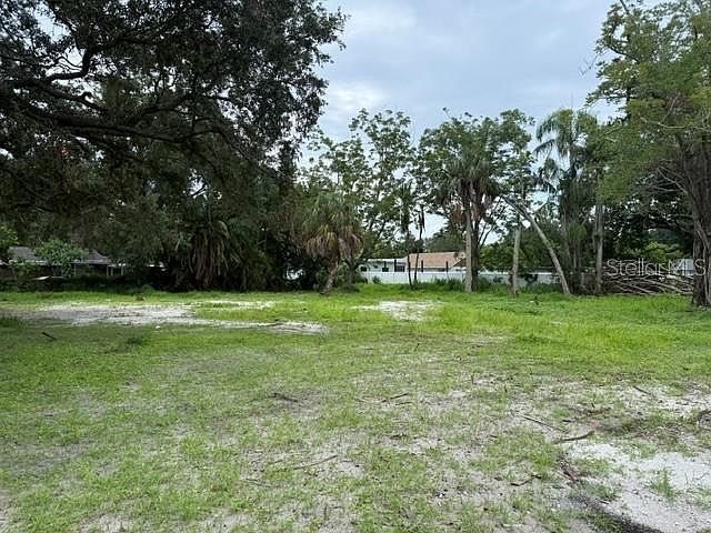 1st image of 200 11TH AVENUE E