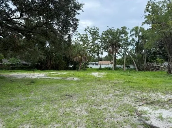 200 11TH AVENUE E, BRADENTON, FL 34208