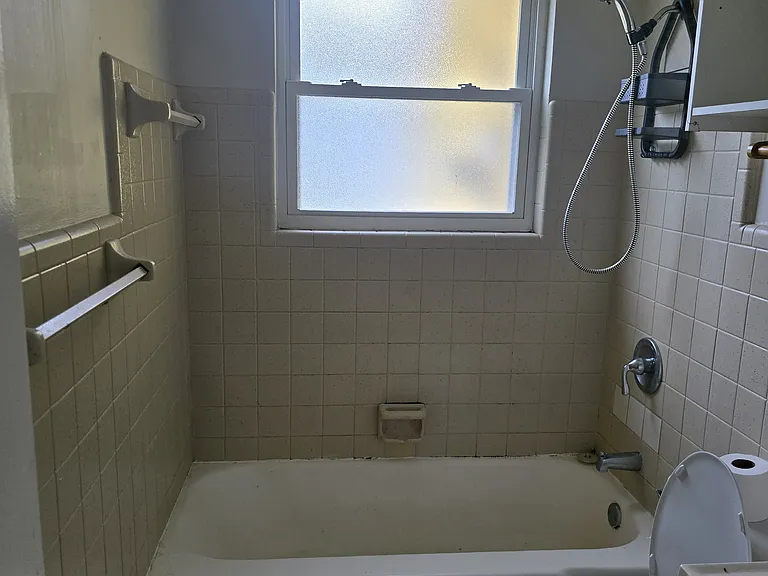 1223 Madison Ave — Photo 16