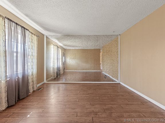 5th image of 2516 S 123rd East Ave