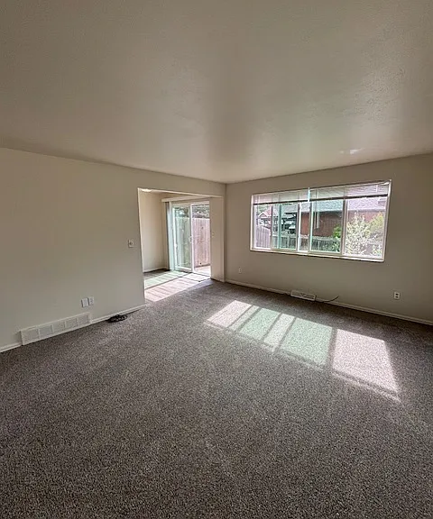 9473 Vance Ct — Photo 4
