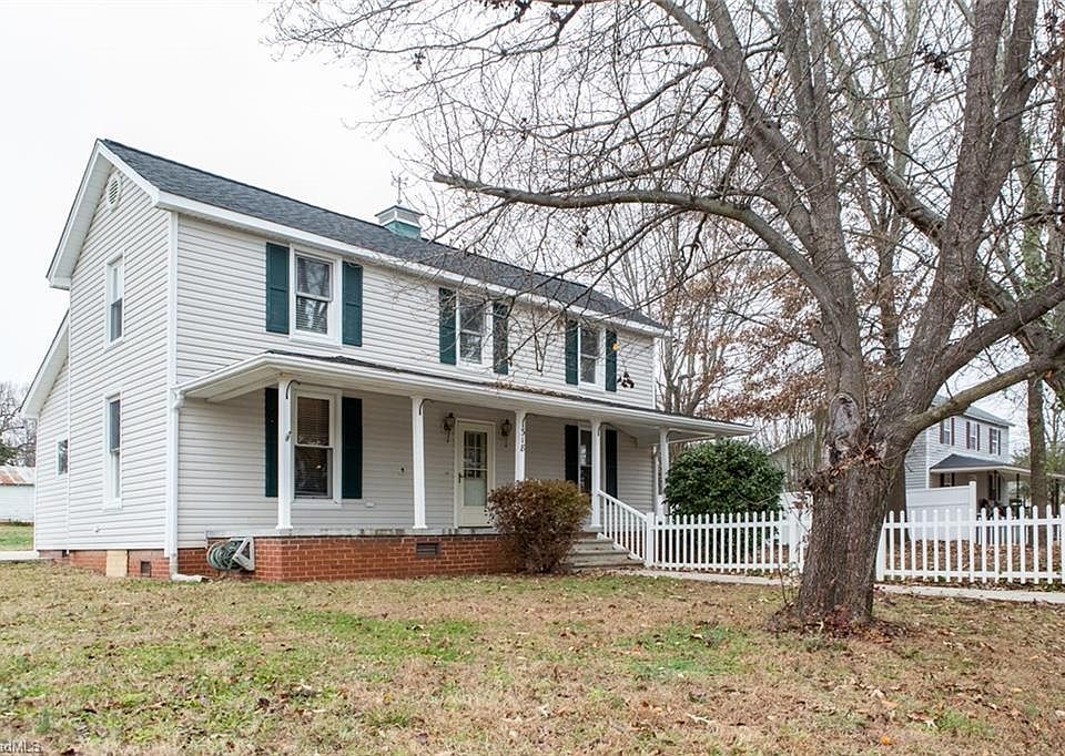 1st image of 318 Whitsett Ave