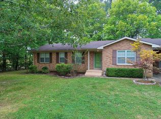 425 Whitehall Cres, Paris, TN 38242