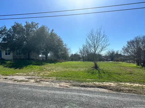 TBD 1ST ST LOT 3, Floresville, TX 78114