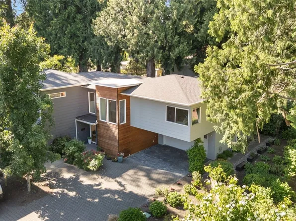 11217 110th Avenue NE, Kirkland, WA 98033