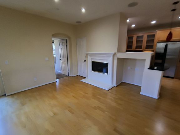 4th image of 2682 Bellezza Dr
