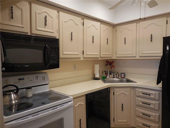 3rd image of 2600 S Kanner Hwy APT O11