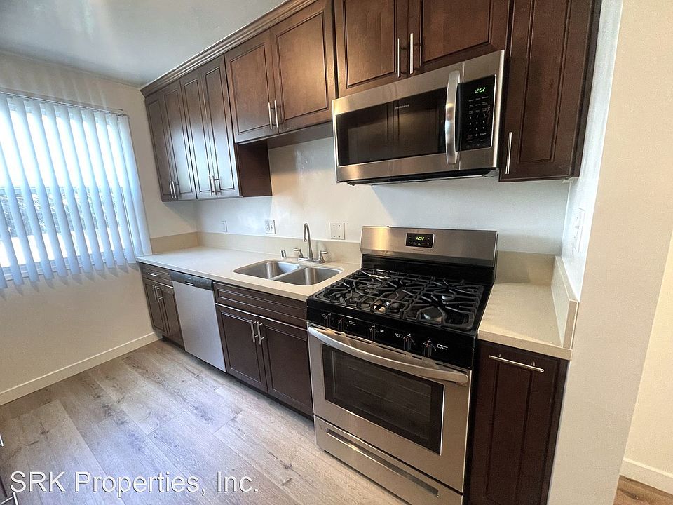 1st image of 3369 Overland Ave APT 2