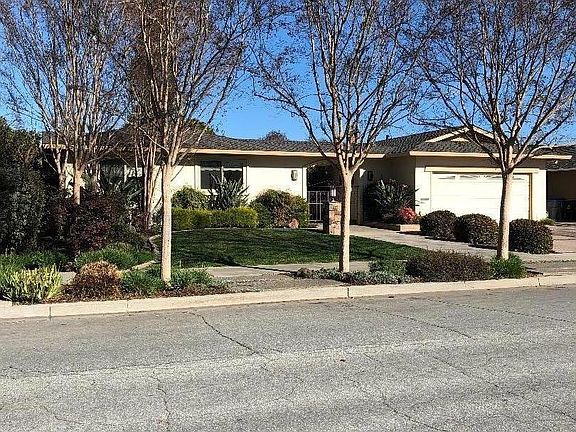 3rd image of 2172 Northampton Dr