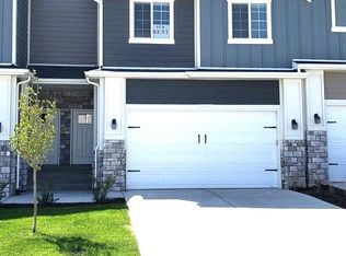 4843 Lake Corner Dr, Eagle Mountain, UT 84005