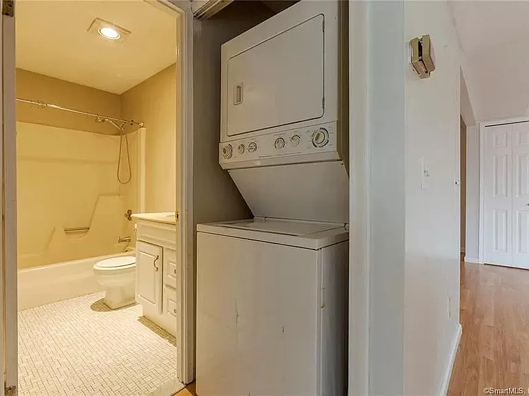 612 Twin Circle Dr #612 — Photo 13