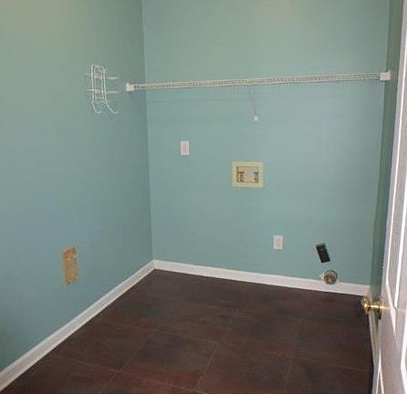 5th image of 2057 Drogheda Ln