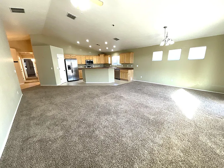 10434 E Rose Hill St — Photo 5