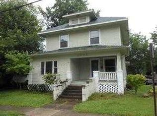 1006 Lexington Ave, Lawrenceville, IL 62439