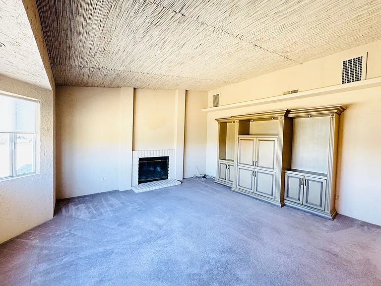 58155 Carlyle Dr — Photo 9