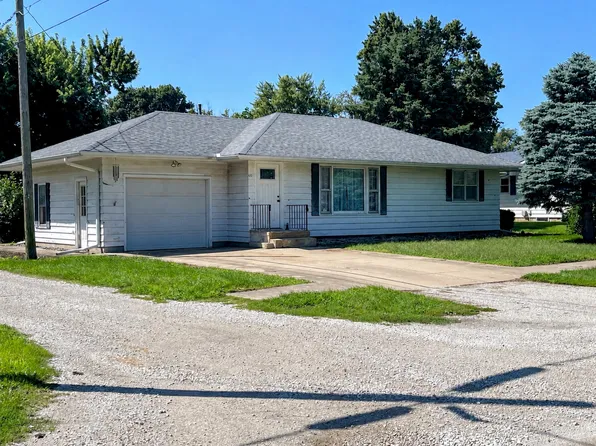 417 W 6th St, Minonk, IL 61760