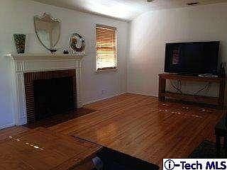 4th image of 411 Amherst Dr