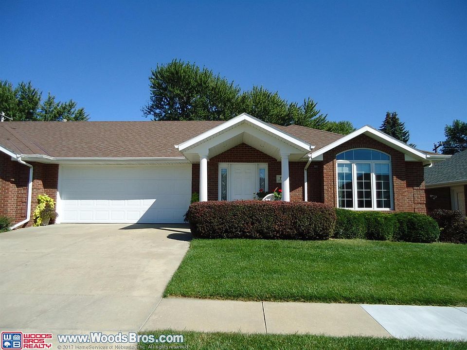 1st image of 712 Thornridge Acres Dr