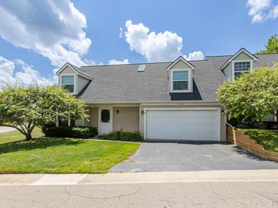 1074 Sandpiper Dr, Waterford, MI, 48328