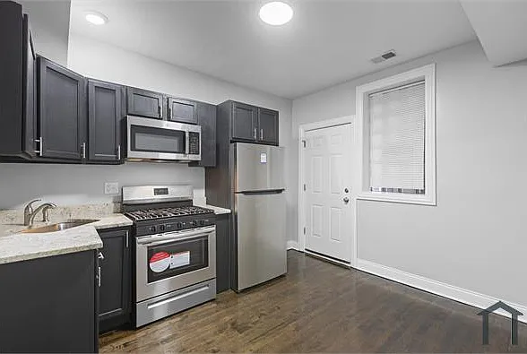 8129 S Maryland Ave #1 — Photo 9