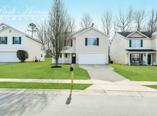 2435 Mulberry Pond Dr, Charlotte, NC 28208