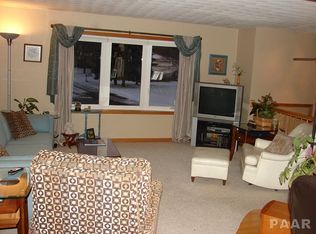 213 Simon Dr, East Peoria, IL 61611