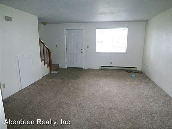 4th image of 717 W Byles Ave
