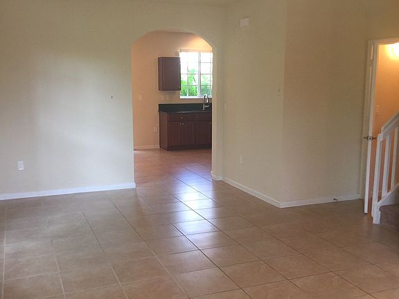 4th image of 3223 NW 31st Ter