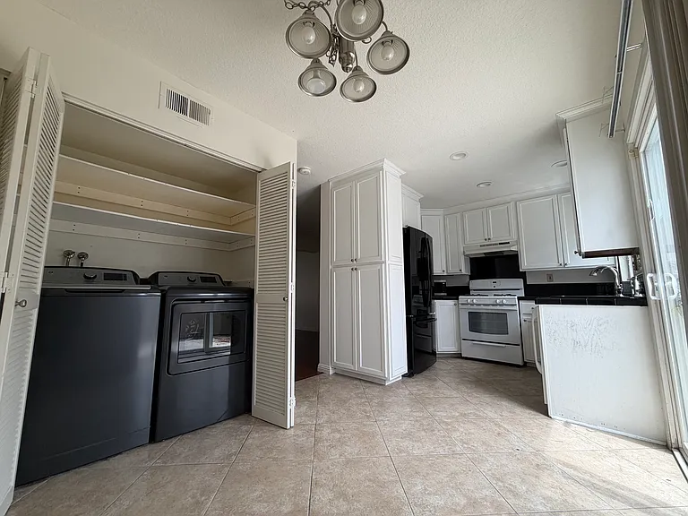 In-Unit Washer & Dryer
