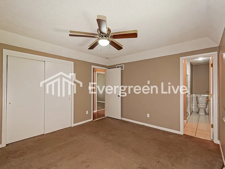 1808 NE McKee Ln — Photo 7