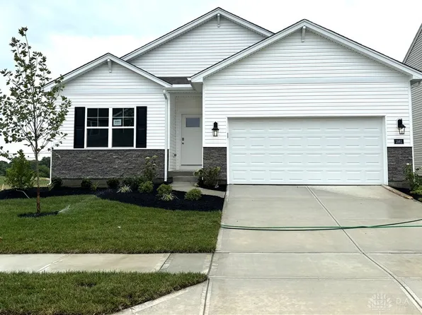 1861 Snowy Ln, Oxford, OH 45056