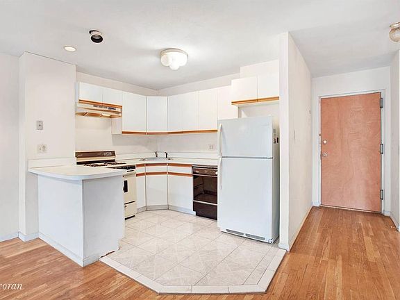 2nd image of 2761 Bath Ave APT 2B
