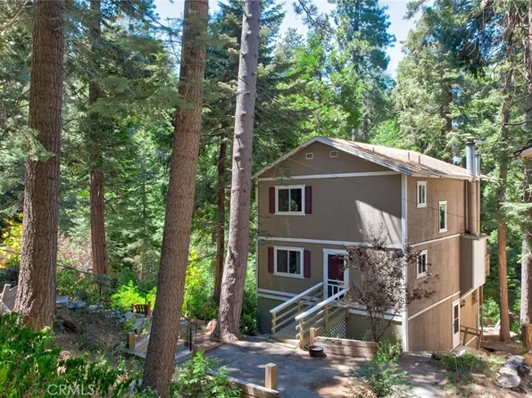 536 Rose Ln, Twin Peaks, CA 92391