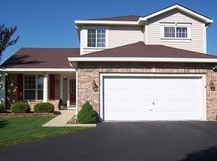 120 Periwinkle Ln, Bolingbrook, IL 60490