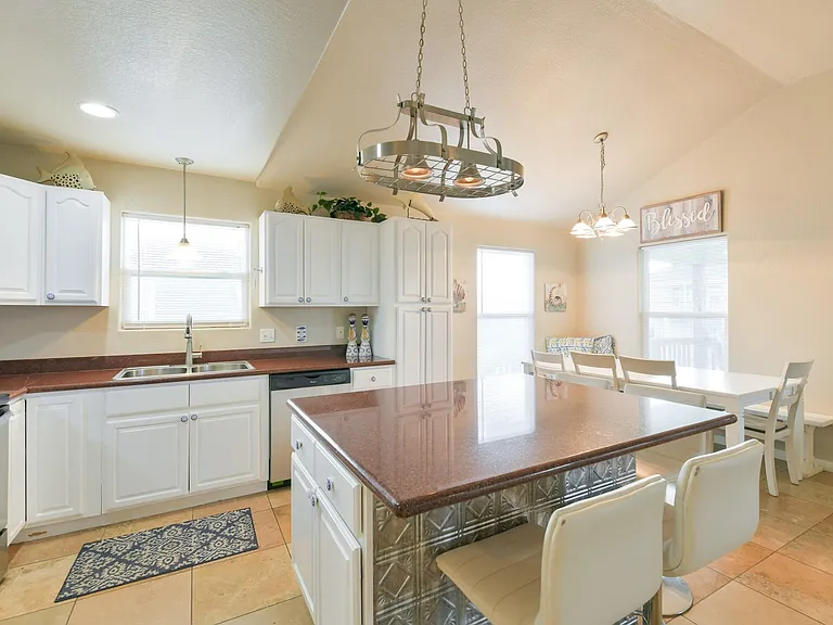 4131 Jackson Dr — Photo 23