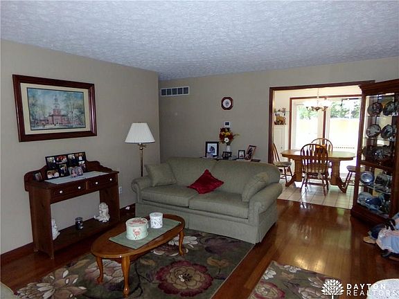 2nd image of 3848 Schroeder Dr