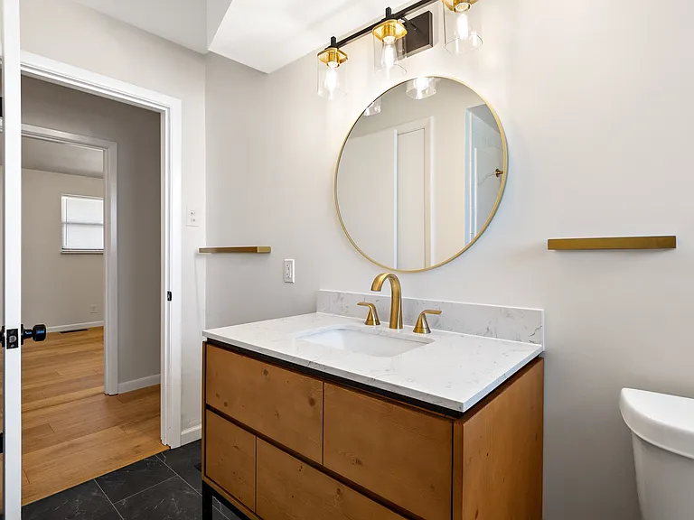 12215 Blackhall Dr — Photo 16