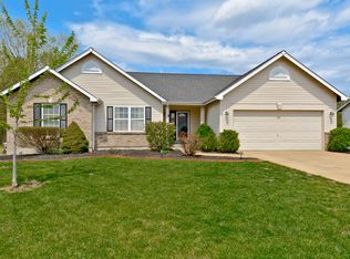 1401 Snowbird Ln, O'Fallon, MO 63366