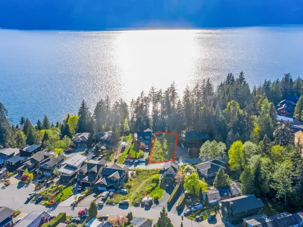 685 Copper Dr, Squamish, BC V8B 1J1