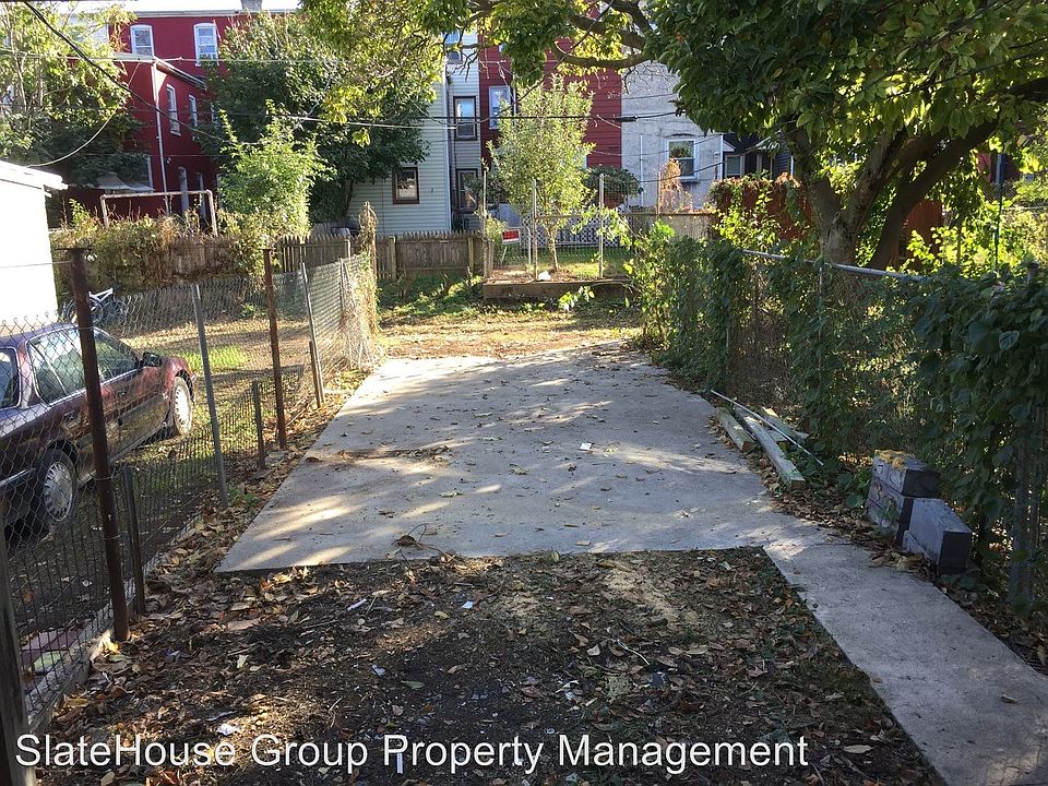 2nd image of 622 Lehigh Ave