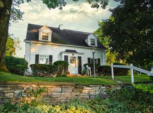 300 Haddonfield Dr, Syracuse, NY 13214