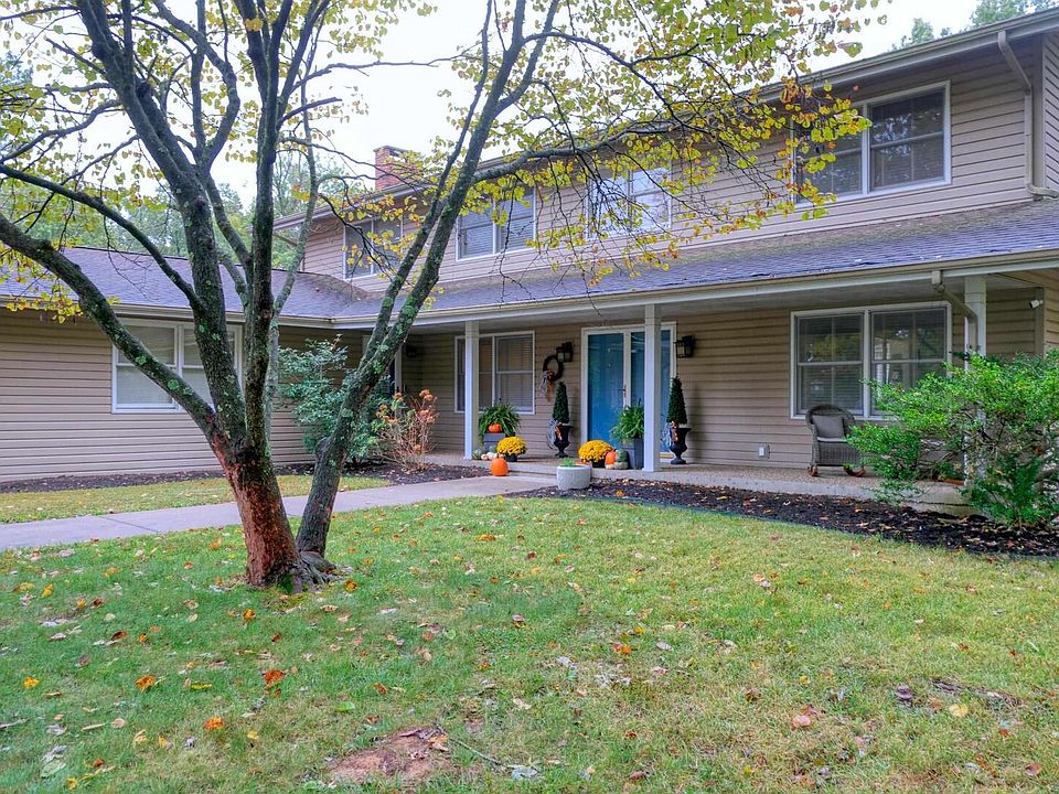 2nd image of 2605 W Kent Dr