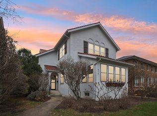 915 N Euclid Ave, Oak Park, IL
