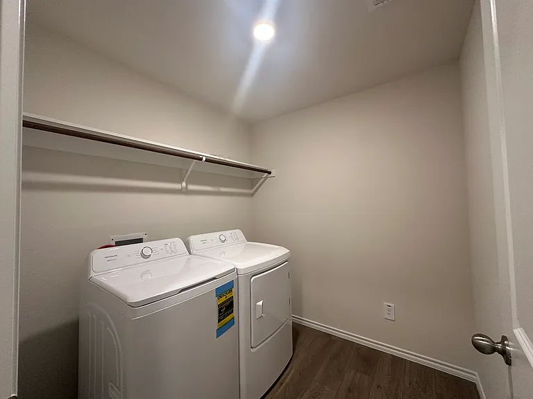 3230 Catamount Dr — Photo 5