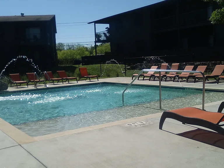 Terrain Apartments — Photo 9