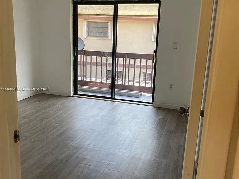 6022 SW 133rd Ct — Photo 11