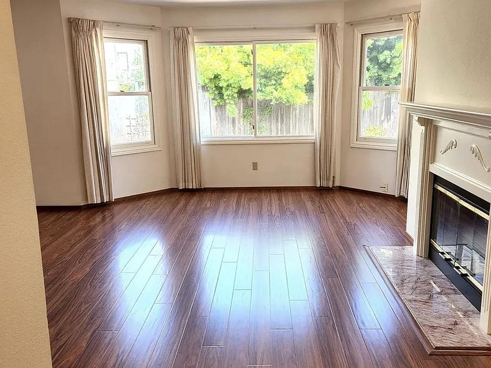 1st image of 3570 Sacramento St APT 205