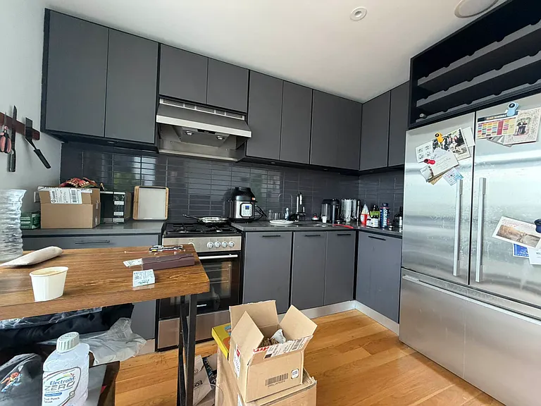 1040 Dean St #8 — Photo 5