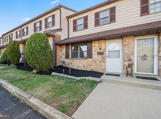 1006 York Rd APT 15, Willow Grove, PA 19090